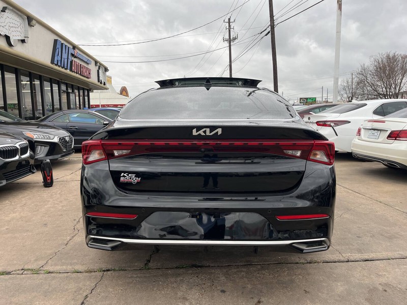 Kia K5 Vehicle Image 04