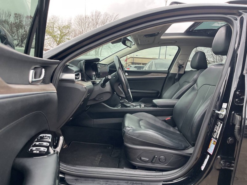 Kia K5 Vehicle Image 07