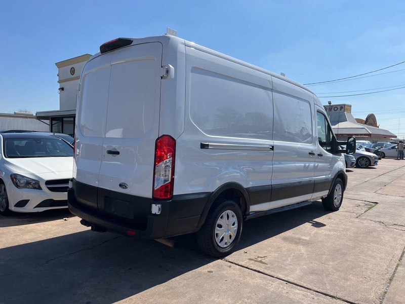 Ford Transit Cargo Van Vehicle Image 05