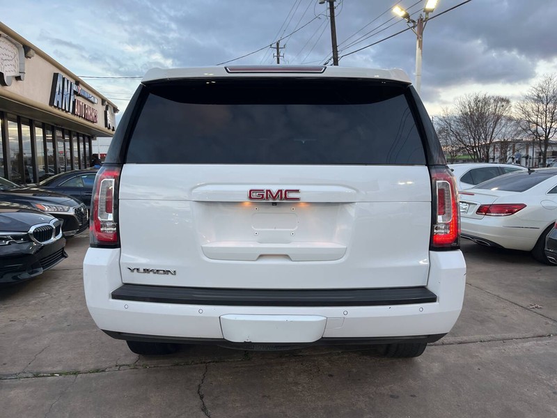 GMC Yukon Vehicle Image 03
