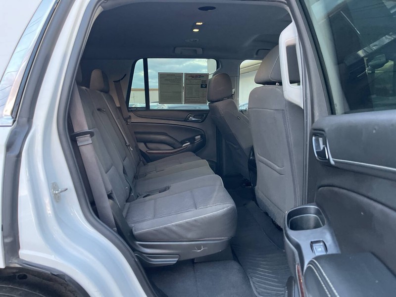 GMC Yukon Vehicle Image 10