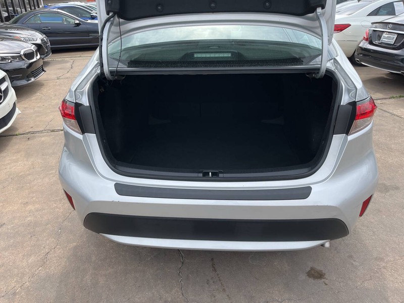 Toyota Corolla Vehicle Image 10