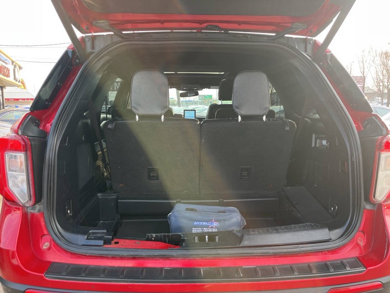 Ford Explorer Vehicle Image 06