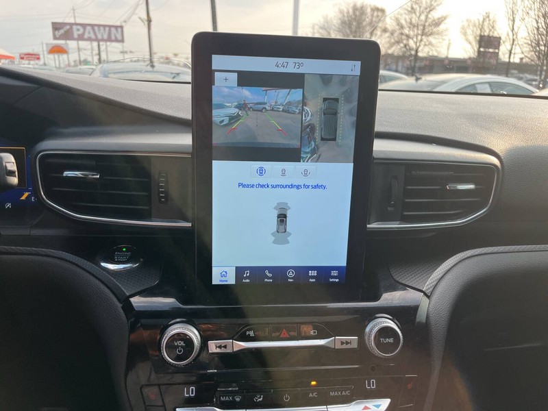 Ford Explorer Vehicle Image 11