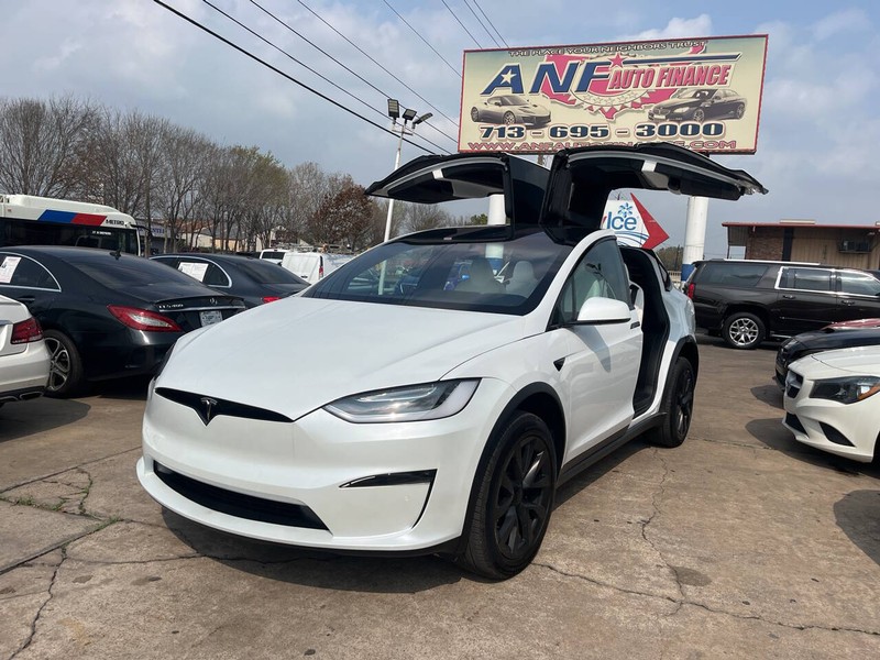 Tesla Model X Vehicle Image 03