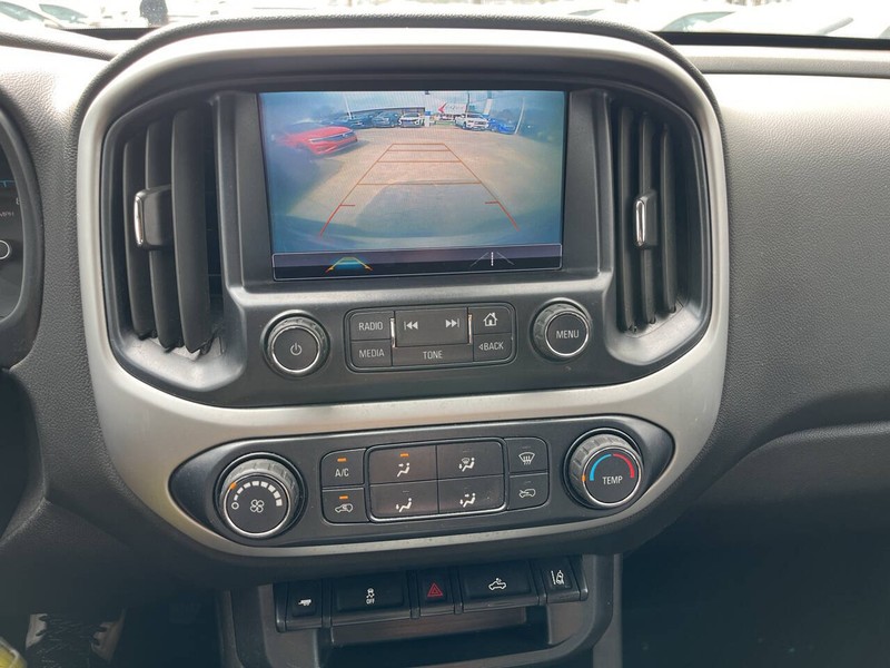 Chevrolet Colorado Vehicle Image 12