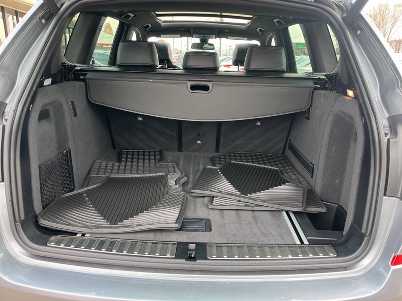 BMW X3 Vehicle Image 09