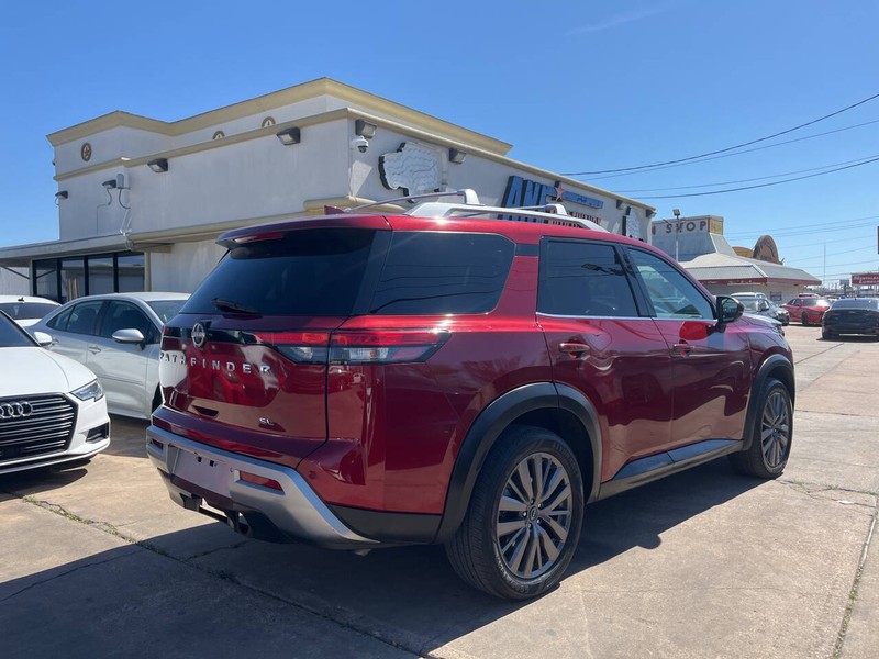 Nissan Pathfinder Vehicle Image 05