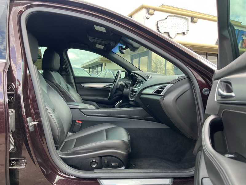 Cadillac CT5 Vehicle Image 09