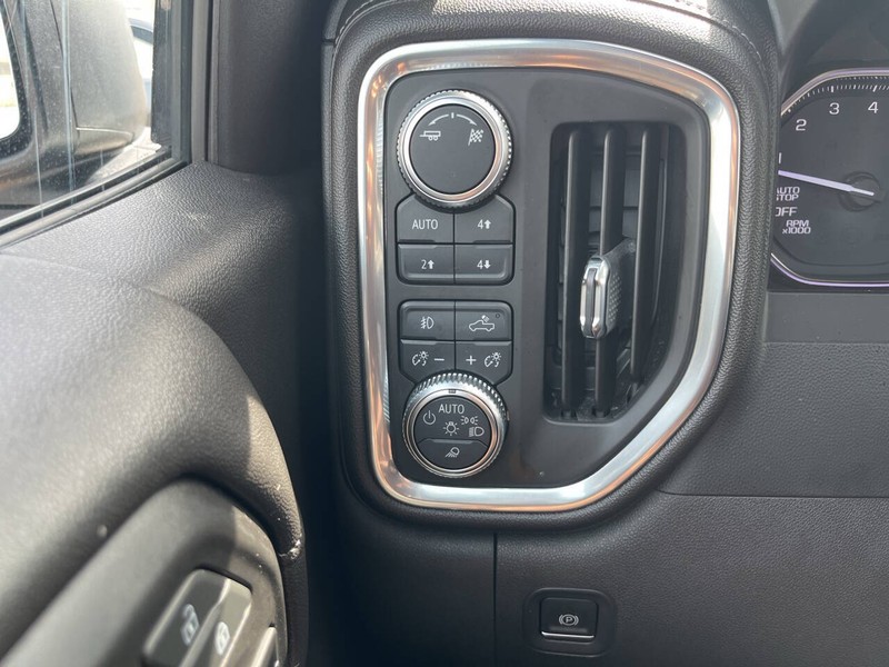 GMC Sierra 1500 Vehicle Image 13