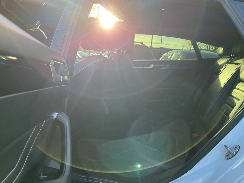 Volkswagen Arteon Vehicle Image 08