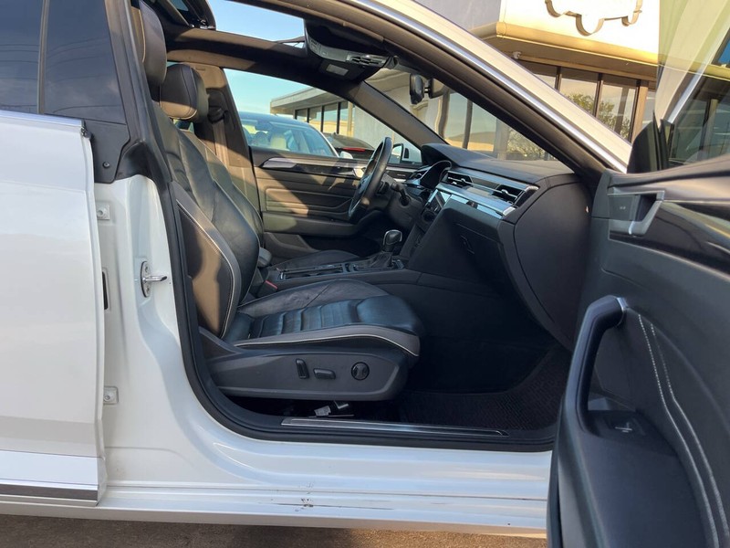 Volkswagen Arteon Vehicle Image 11