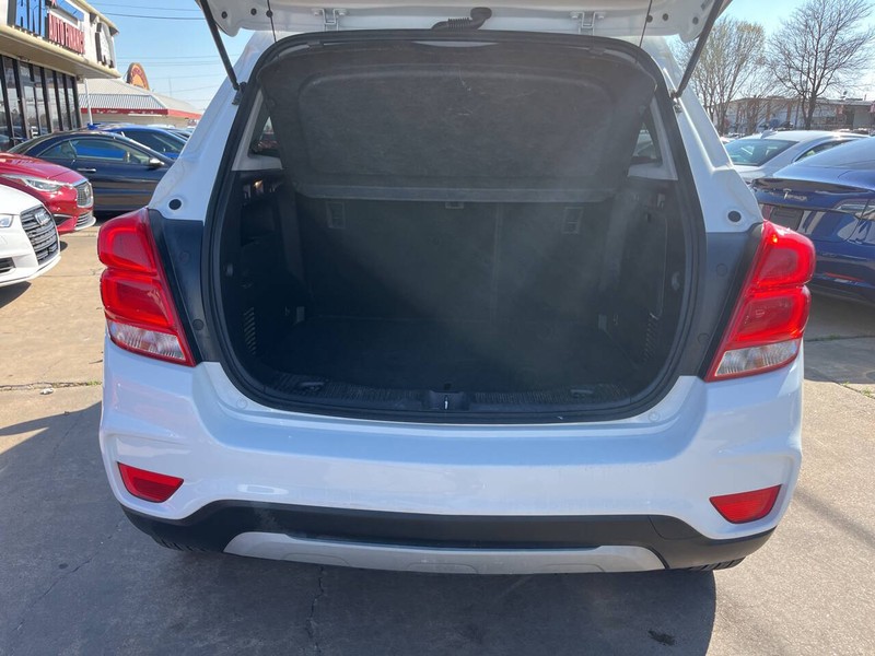 Chevrolet Trax Vehicle Image 09