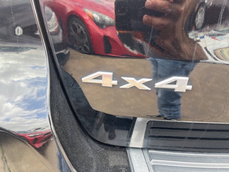 Jeep Grand Cherokee Vehicle Image 05