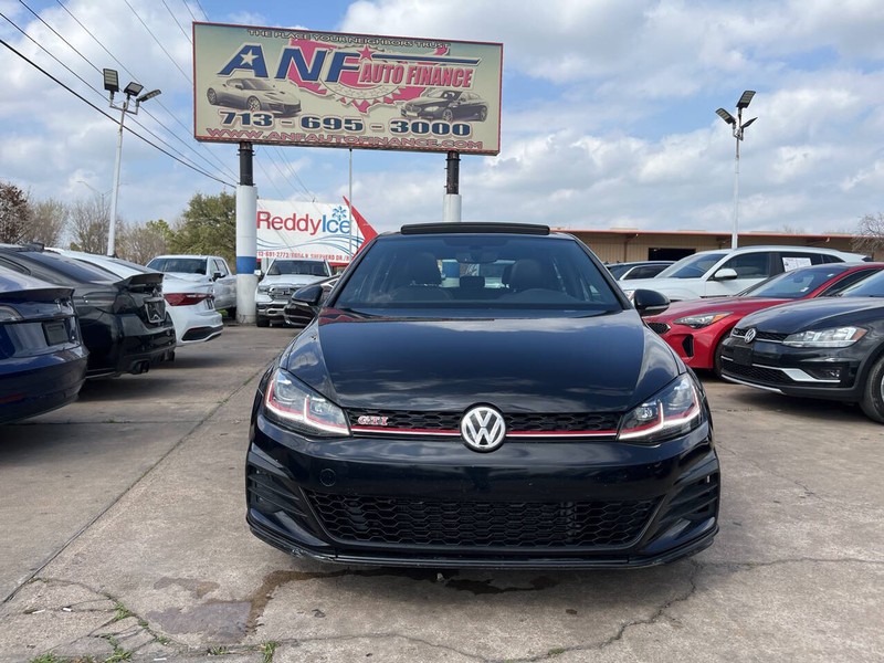 Volkswagen Golf GTI Vehicle Image 02