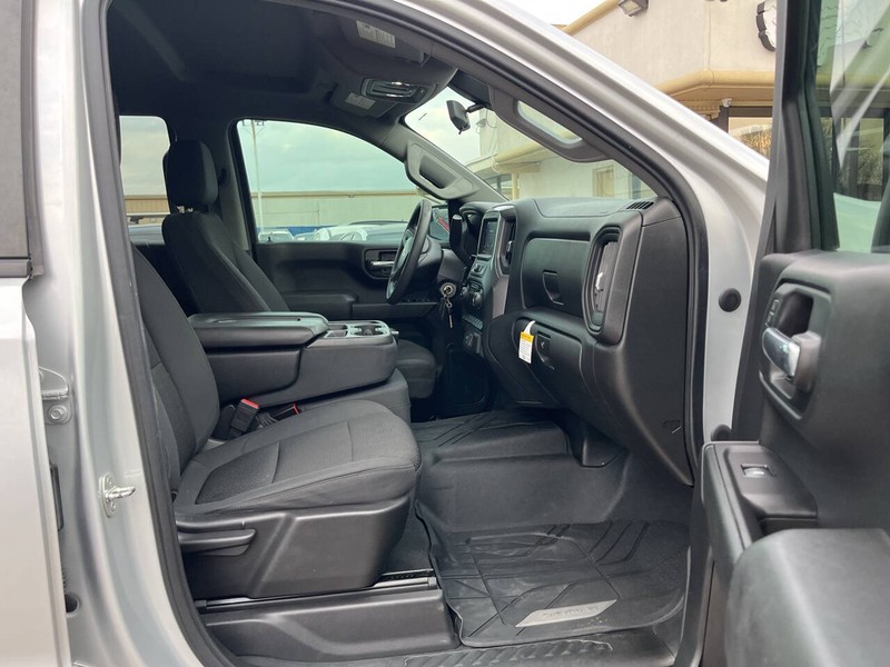 Chevrolet Silverado 1500 Vehicle Image 11