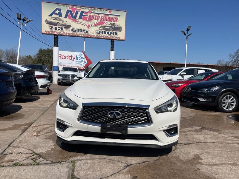 INFINITI Q50 Vehicle Image 02