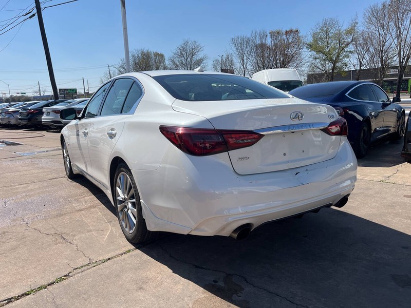 INFINITI Q50 Vehicle Image 03