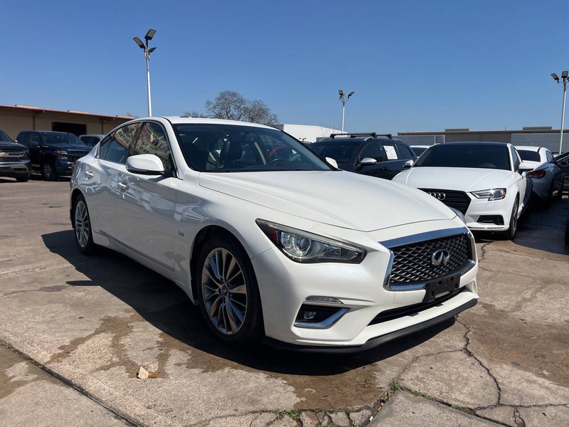 INFINITI Q50 Vehicle Image 06