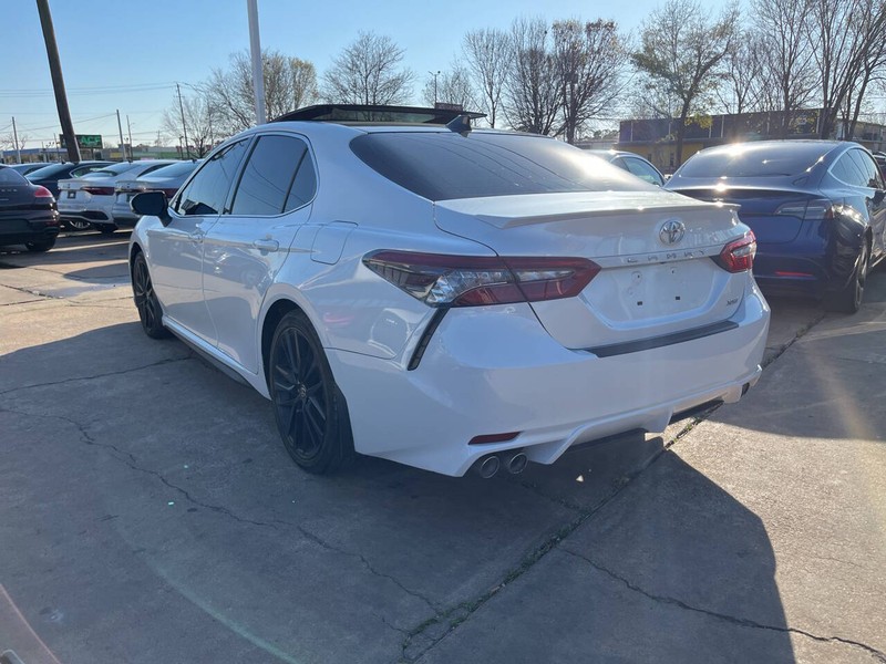 Toyota Camry Vehicle Image 03