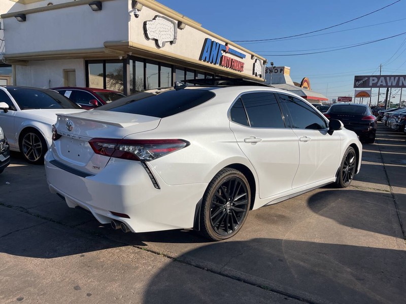 Toyota Camry Vehicle Image 05