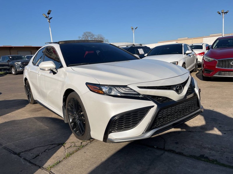 Toyota Camry Vehicle Image 06