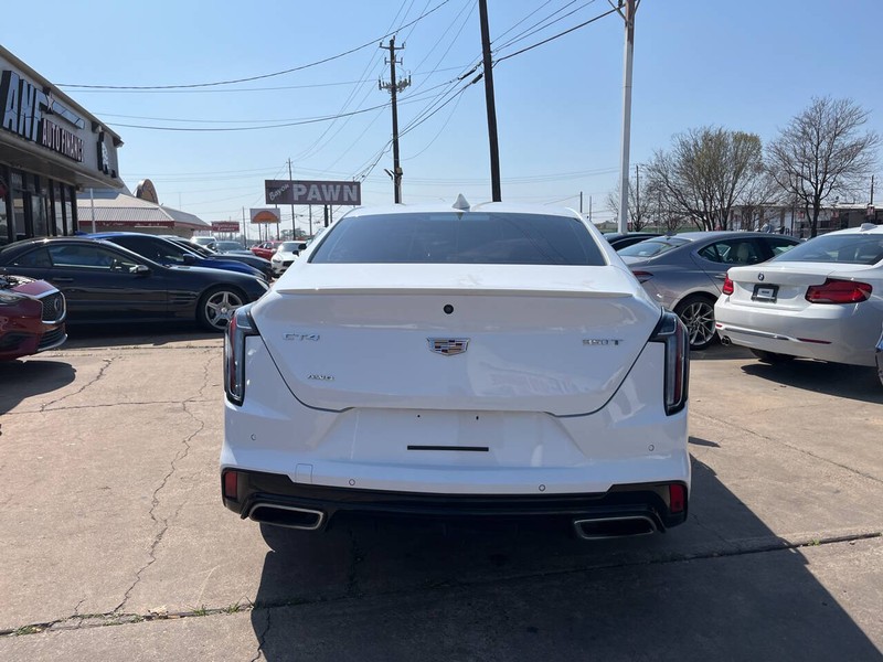 Cadillac CT4 Vehicle Image 04