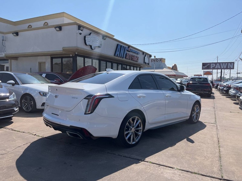 Cadillac CT4 Vehicle Image 05