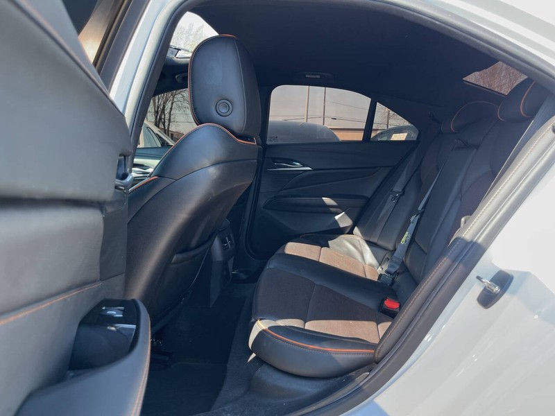 Cadillac CT4 Vehicle Image 08