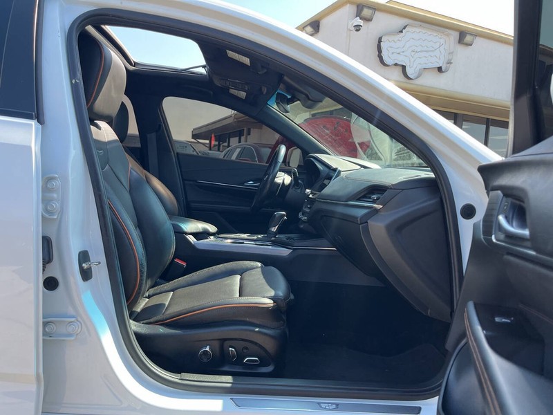 Cadillac CT4 Vehicle Image 11