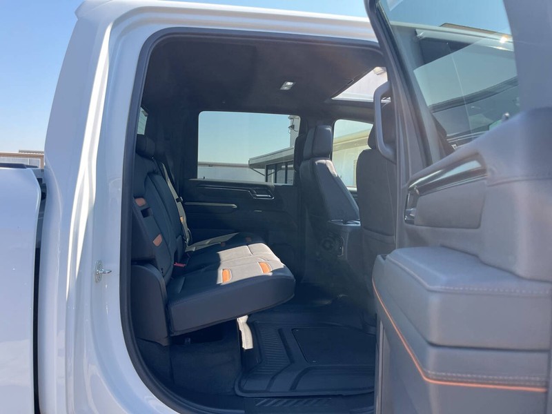 GMC Sierra 2500HD Vehicle Image 14