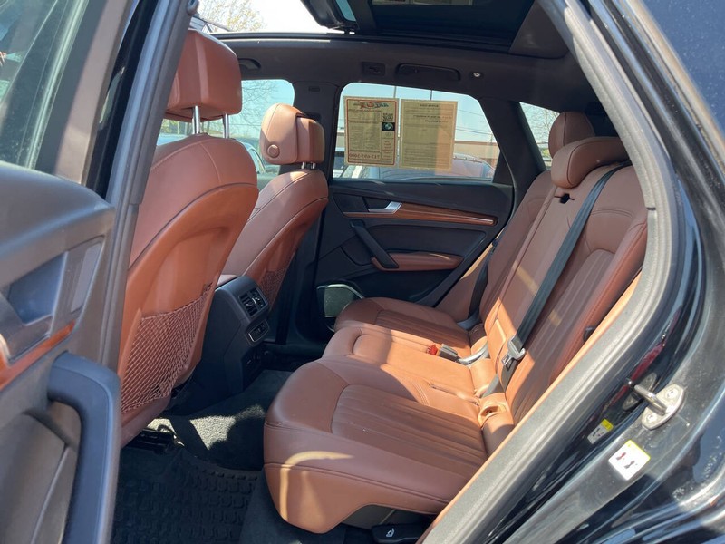 Audi Q5 Vehicle Image 08