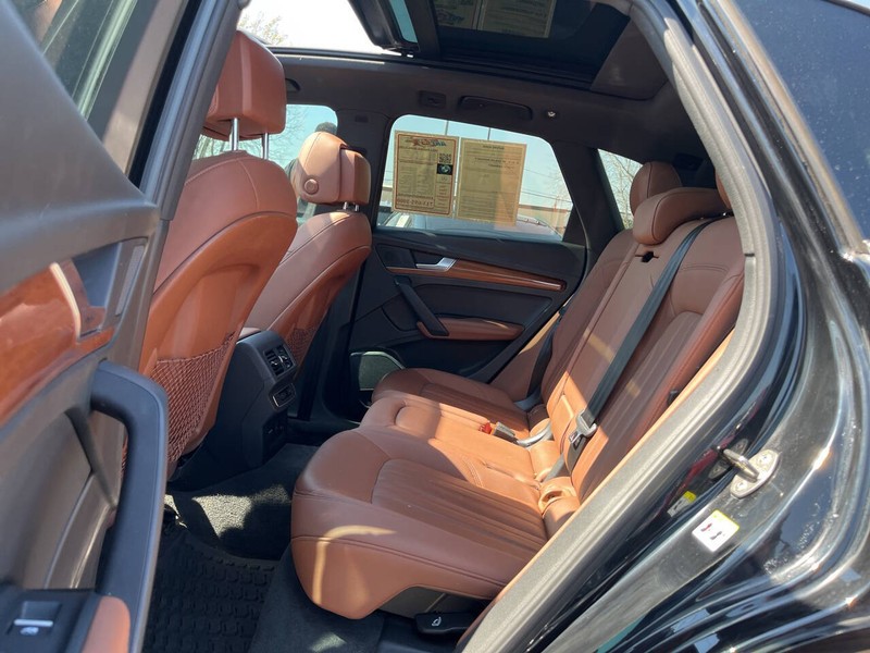 Audi Q5 Vehicle Image 13