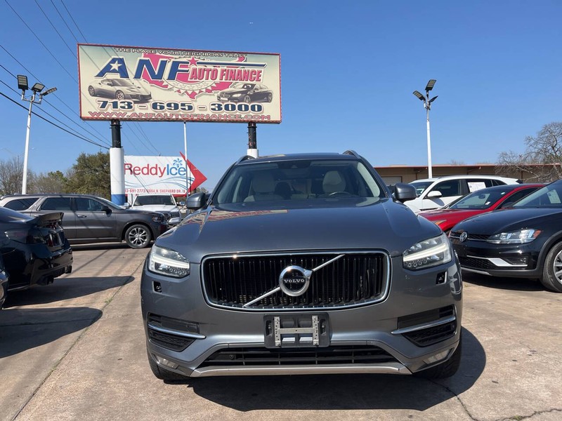 Volvo XC90 Vehicle Image 02