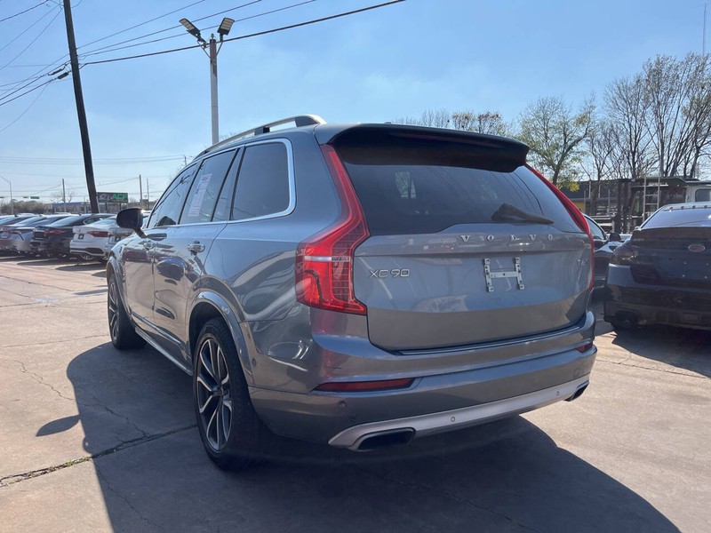Volvo XC90 Vehicle Image 03