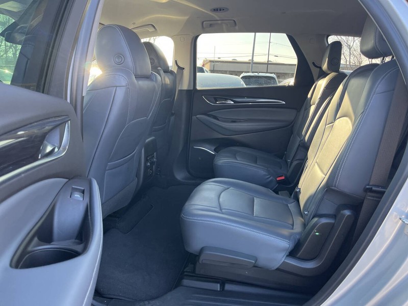 Buick Enclave Vehicle Image 08