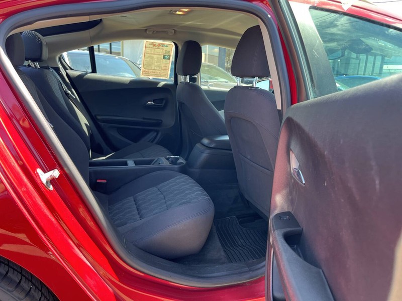 Chevrolet Volt Vehicle Image 11