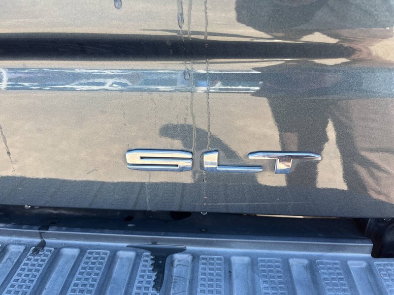 GMC Sierra 1500 Vehicle Image 10