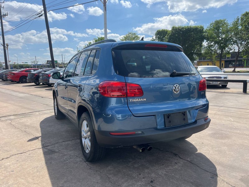 Volkswagen Tiguan Vehicle Image 03