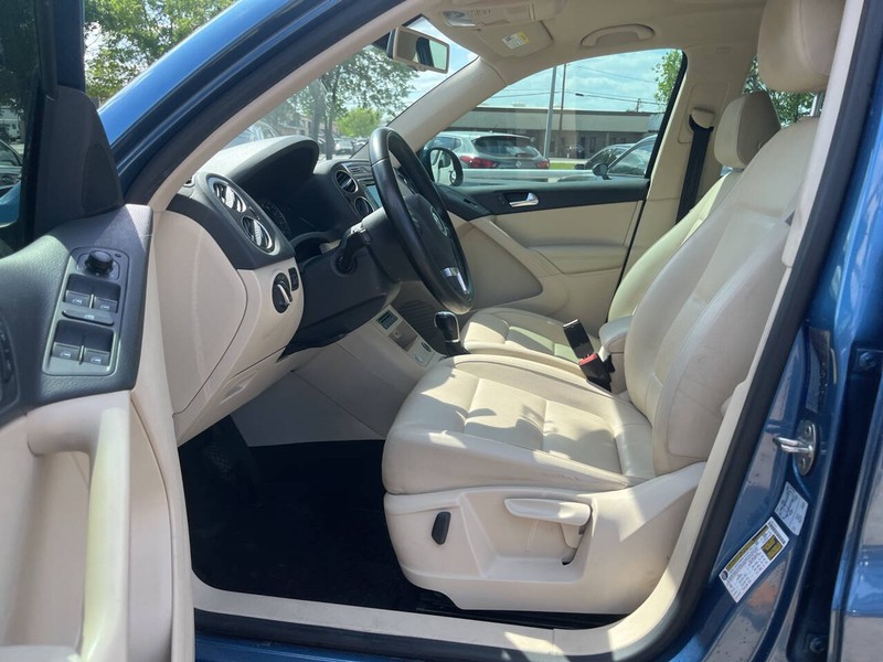 Volkswagen Tiguan Vehicle Image 07