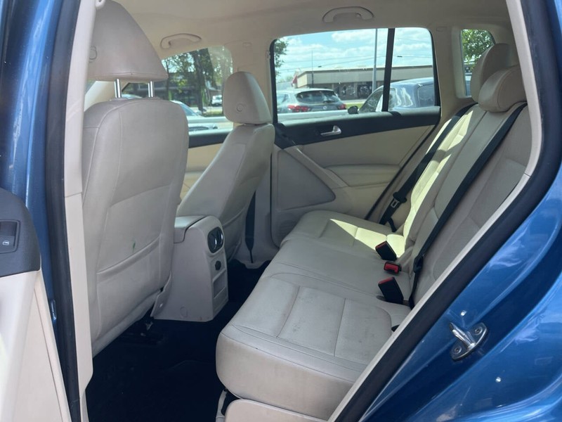 Volkswagen Tiguan Vehicle Image 08