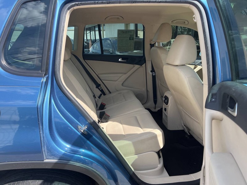 Volkswagen Tiguan Vehicle Image 10