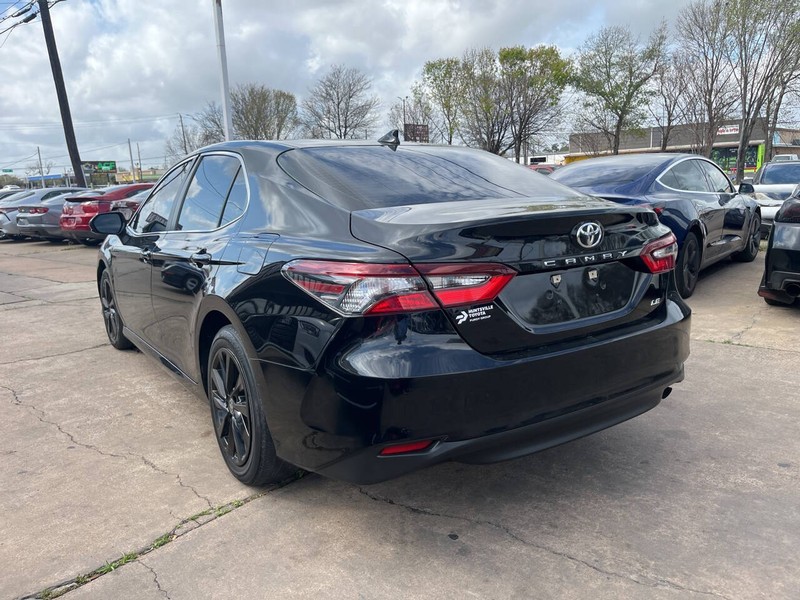 Toyota Camry Vehicle Image 03