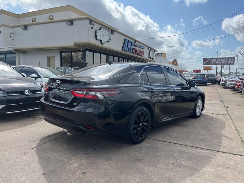 Toyota Camry Vehicle Image 05