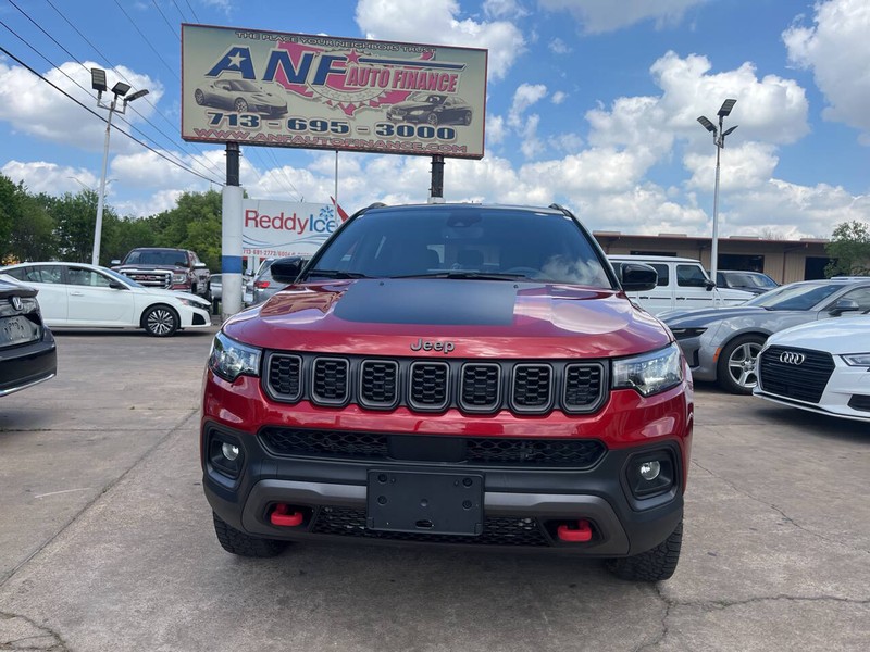 Jeep Compass Vehicle Image 02