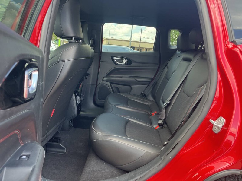 Jeep Compass Vehicle Image 08