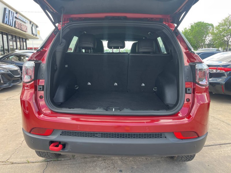 Jeep Compass Vehicle Image 09