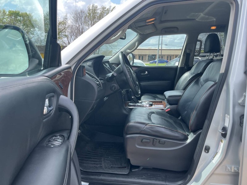 Nissan Armada Vehicle Image 07