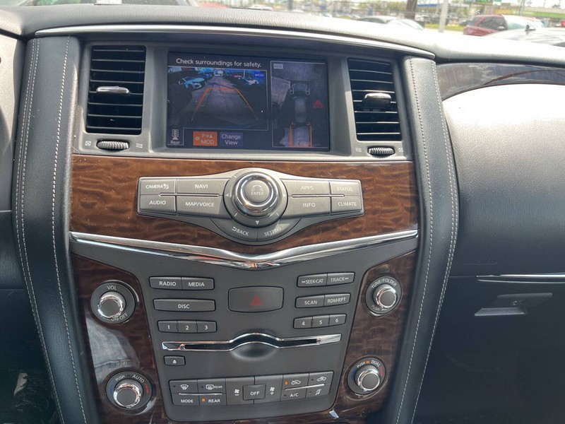 Nissan Armada Vehicle Image 14