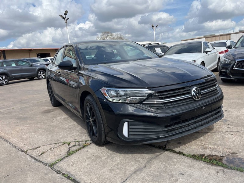 Volkswagen Jetta Vehicle Image 06